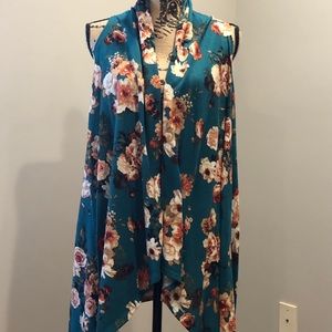 Lightweight Microfiber Floral Vest